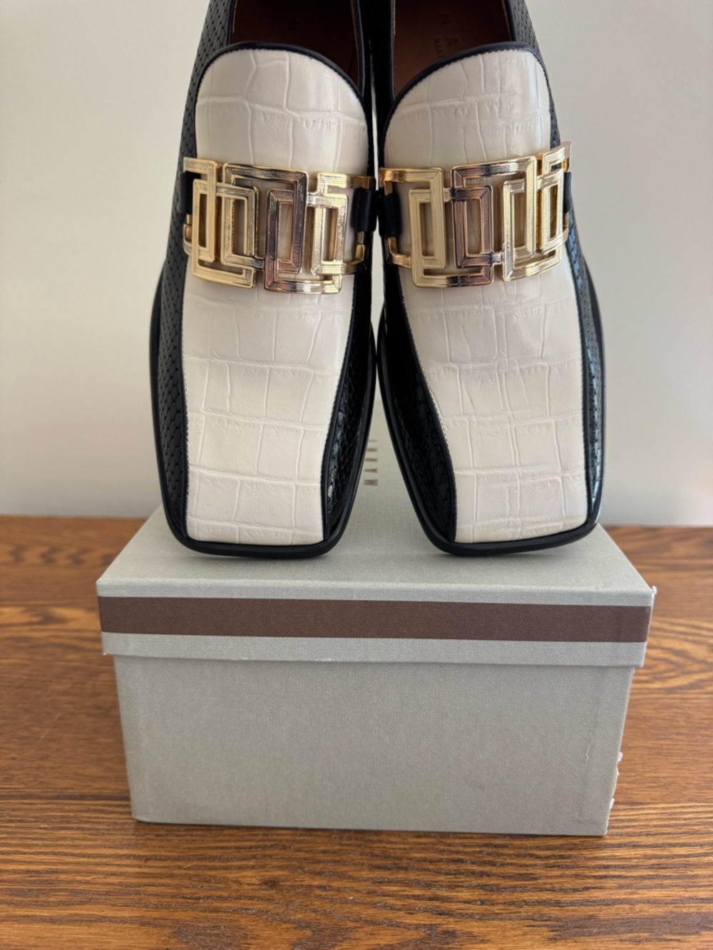 Marni Black and White Leather Loafers - Picture 3 of 8